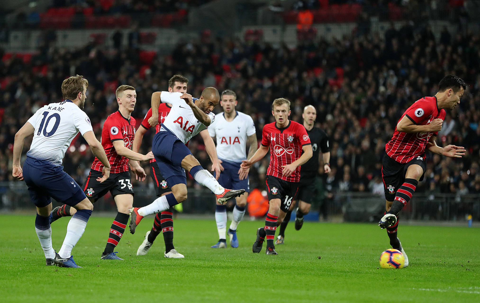 观众之间的 观众之间的